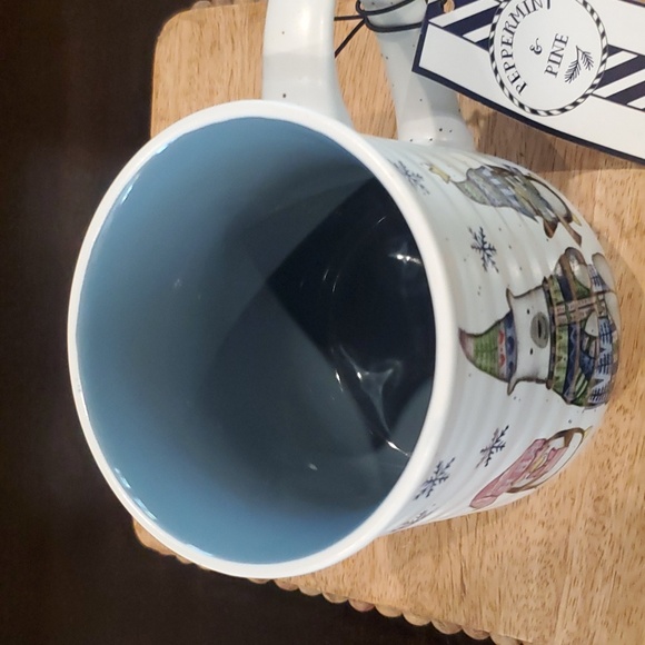Winter Friends Mug-NWT - Picture 2 of 4